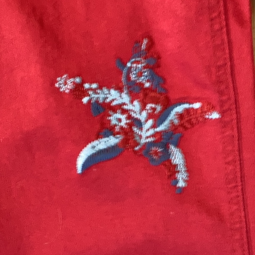DG2 By Diane Gilman embroidered floral design Jean w/ stretch  size 10 - Picture 9 of 17